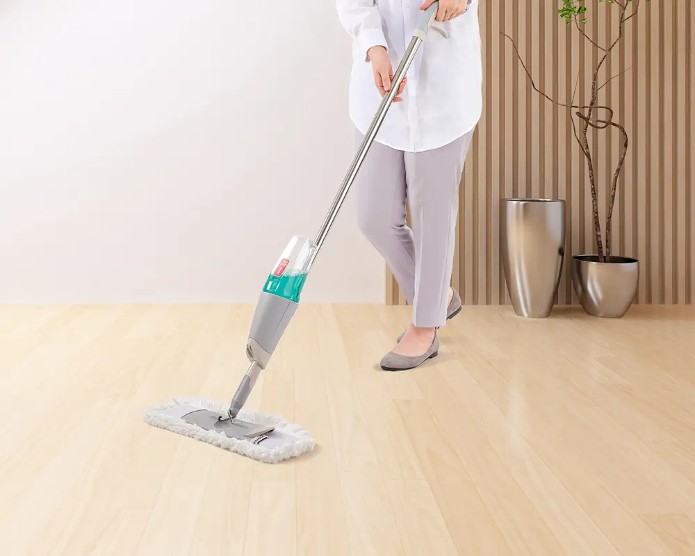 shutterstock_1936439422 (1) تی اسپری دار لیمون